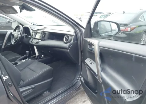 2018 Toyota Rav4 Xle z USA, uszkodzony, nr VIN JTMWFREV1JJ732411